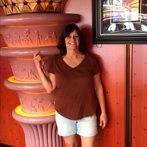 Meet your Posher, Debra